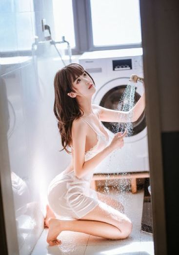 美女的裙底免费观看_4K高清在线观看